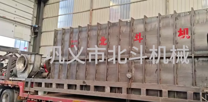 大型木材国产精品麻豆系列装车,与浙江用户共绘绿色发展